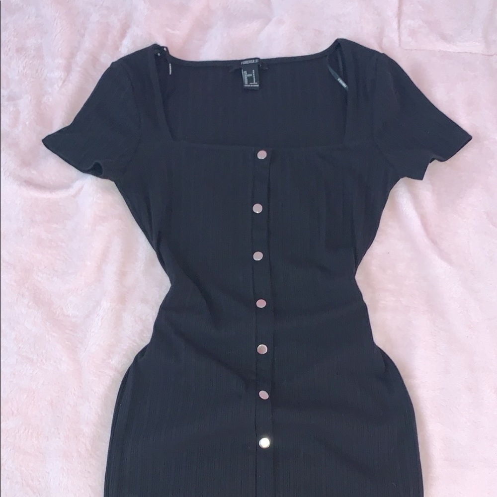 black forever 21 dress with buttons